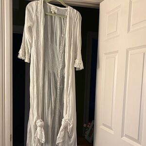 Romantic White Women's Duster
